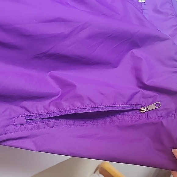 Purple rain/wind jacket w/hood - Picture 4 of 4
